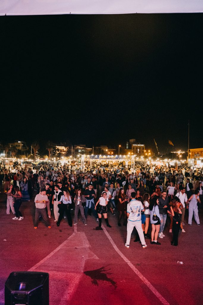 DSC04085 DSC04085 683x1024